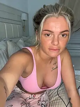 IrishTeenBarbie69 online show from 10-07-25, 10:00