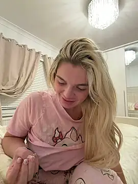 IrishTeenBarbie69 online show from 06-10-26, 09:38