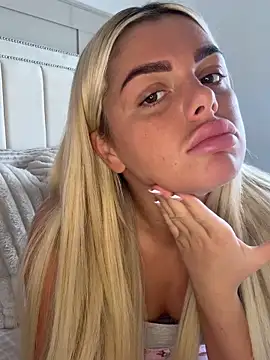 IrishTeenBarbie69 online show from 02-18-26, 01:07