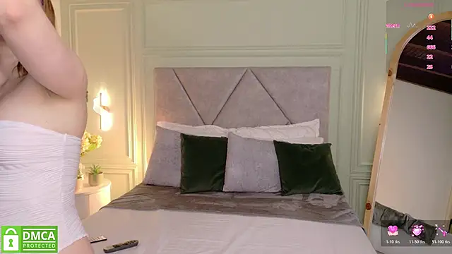Snapshot of _Miss_Kimm chatting on 06-22-26, 12:35 Miss Kimm online show from 06-22-26, 12:35