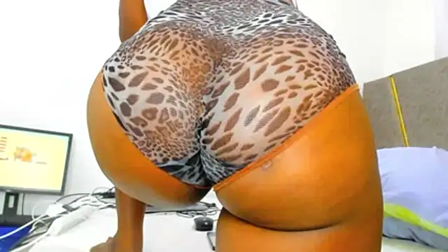 Natasha Spencer online show from 11-27-25, 10:43