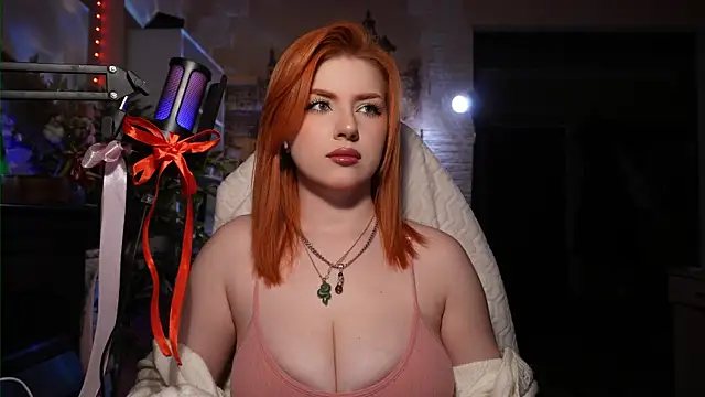 Chriss Fox online show from 02-26-25, 03:21