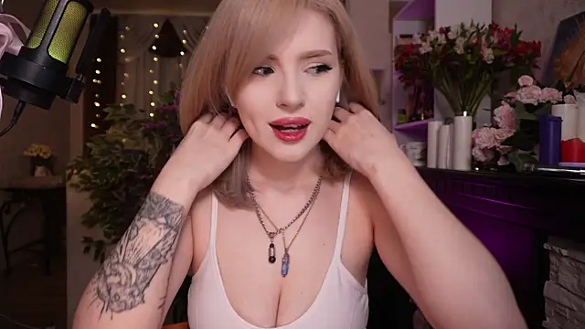 Chriss Fox online show from 02-22-26, 03:35