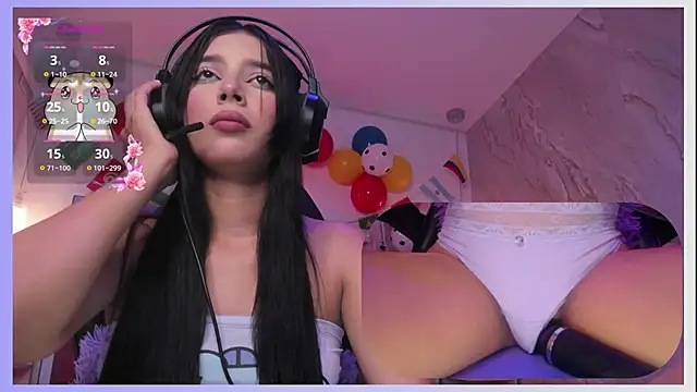 Snapshot of SweetieCloe_ chatting on 06-12-26, 09:23 SweetieCloe online show from 06-12-26, 09:23