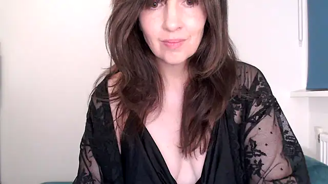 Ella Next Door online show from 03-22-26, 09:16