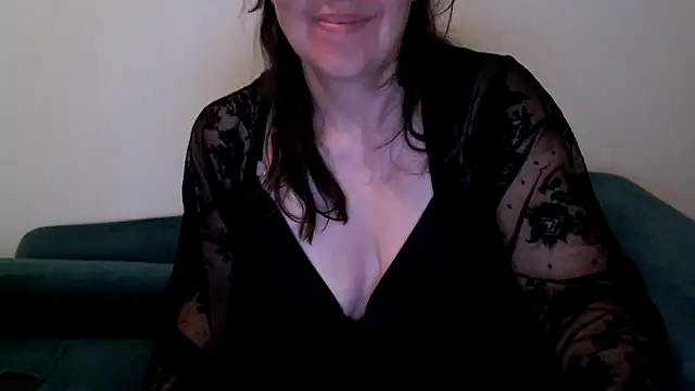 Ella Next Door online show from 09-14-25, 08:53