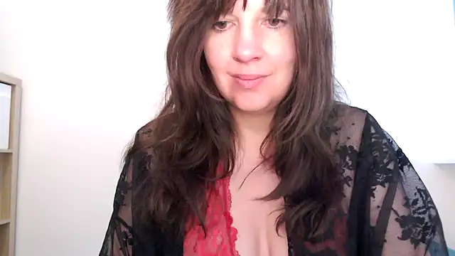 Ella Next Door online show from 12-21-25, 09:00