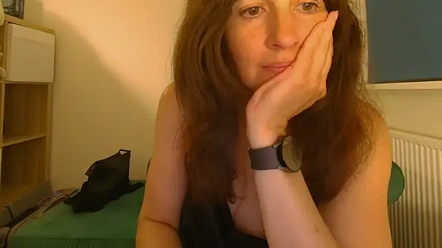 Ella Next Door online show from 05-29-26, 09:32
