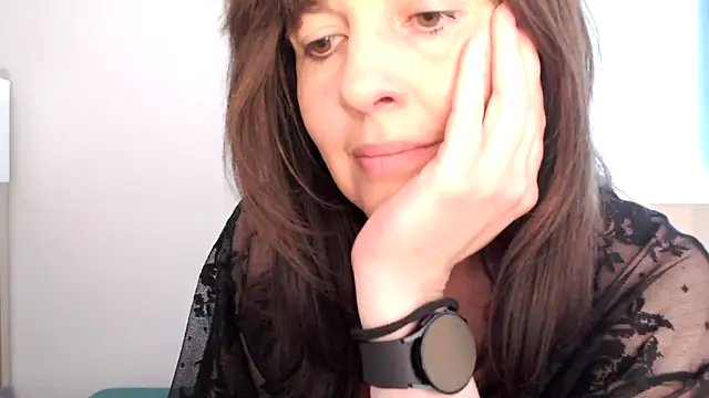 Ella Next Door online show from 04-07-26, 01:57