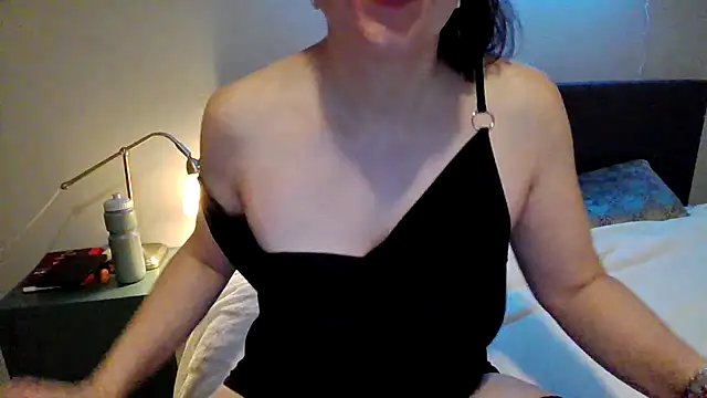 Ella Next Door online show from 03-18-25, 09:10