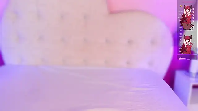 Snapshot of Miliaangeles chatting on 02-18-25, 01:11 Miliaangeles online show from 02-18-25, 01:11