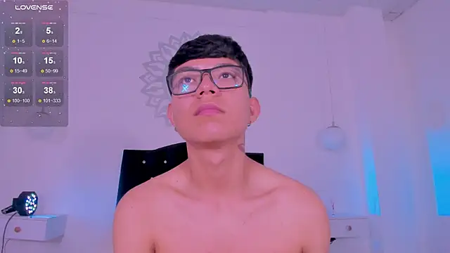 CodyTwink online show from 11-08-25, 04:43