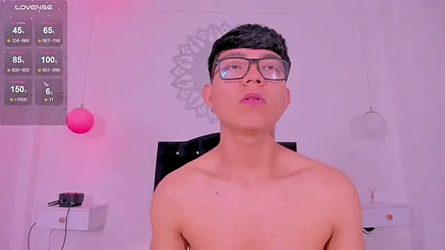 CodyTwink online show from 10-21-25, 01:32