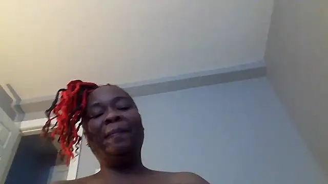 AllLeggs online show from 03-18-25, 05:44