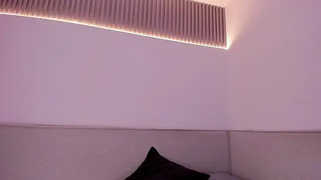 jasminehill  online show from 03-25-26, 02:05