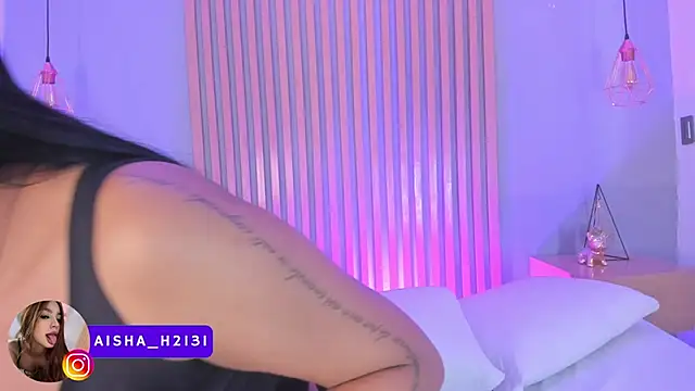 aisha h  online show from 09-25-25, 08:59