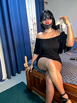 Snapshot of Cinderella-98 chatting on 10-10-25, 05:19 Cinderella-98 online show from 10-10-25, 05:19