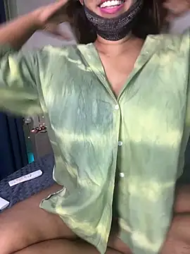 Snapshot of Cinderella-98 chatting on 01-27-25, 03:04 Cinderella-98 online show from 01-27-25, 03:04