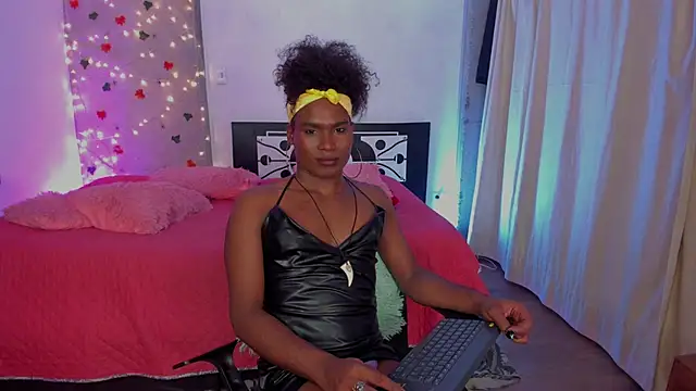 Snapshot of blackbarbietrans chatting on 01-20-25, 02:22 blackbarbietrans online show from 01-20-25, 02:22