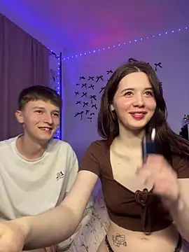 CoddleWeeper  online show from 04-05-26, 04:24