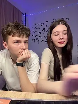 CoddleWeeper  online show from 03-14-26, 05:41