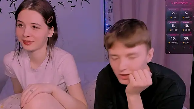 CoddleWeeper  online show from 03-17-26, 03:04