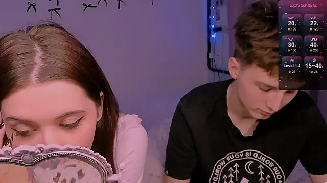 CoddleWeeper  online show from 04-04-26, 01:39