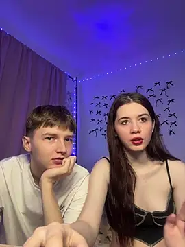 CoddleWeeper  online show from 04-06-26, 11:44