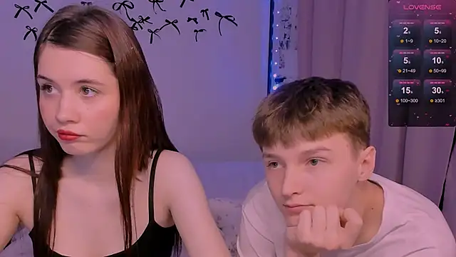 CoddleWeeper  online show from 04-18-26, 02:41