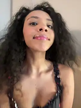 Snapshot of Miss_freydis chatting on 09-25-25, 03:45 Miss freydis online show from 09-25-25, 03:45