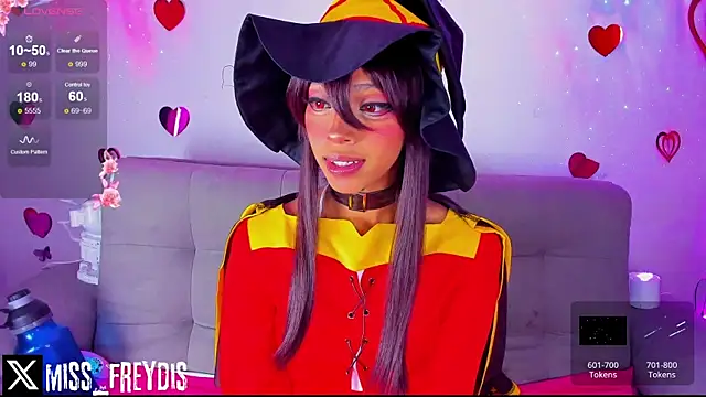 Snapshot of Miss_freydis chatting on 03-03-25, 04:32 Miss freydis online show from 03-03-25, 04:32