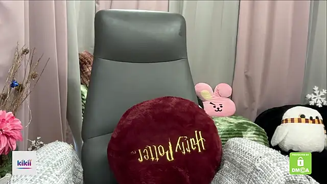 Unique-Beauty online show from 01-17-26, 05:55