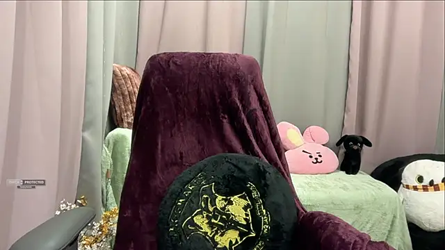 Unique-Beauty online show from 02-19-26, 04:15