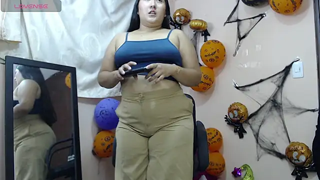 Snapshot of cherrycurvyyy chatting on 11-06-25, 07:29 cherrycurvyyy online show from 11-06-25, 07:29