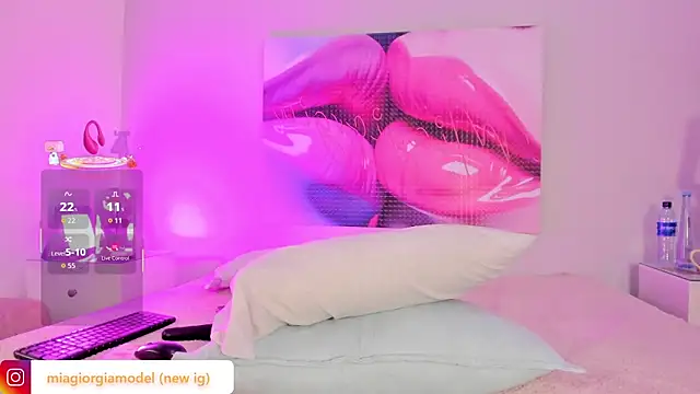 Miagiorgia  online show from 03-12-26, 06:01