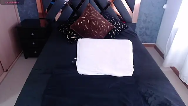 Snapshot of bianca_milfsexy chatting on 02-07-25, 09:15 bianca milfsexy online show from 02-07-25, 09:15
