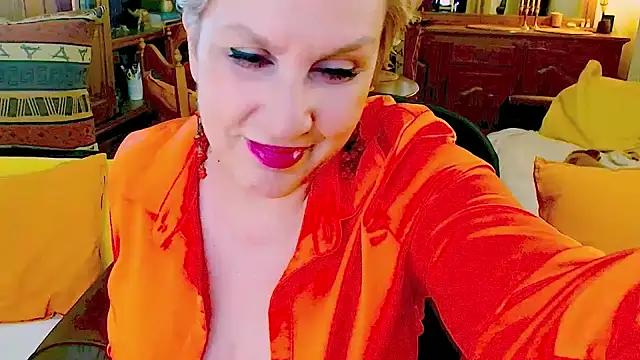Snapshot of GattonaBiondona chatting on 04-29-26, 08:18 GattonaBiondona online show from 04-29-26, 08:18