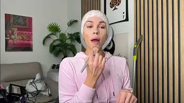 NattyFierros online show from 10-26-25, 07:25