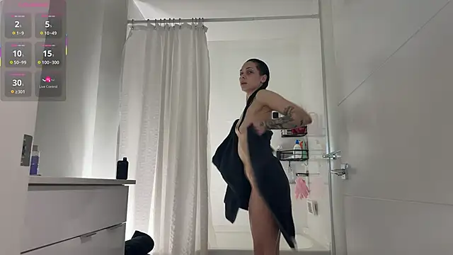 Snapshot of NattyFierros chatting on 06-19-26, 05:41 NattyFierros online show from 06-19-26, 05:41
