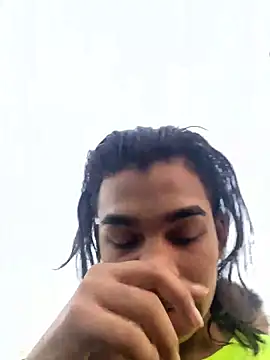 Snapshot of Boypolla11 chatting on 02-05-26, 11:39 Boypolla11 online show from 02-05-26, 11:39