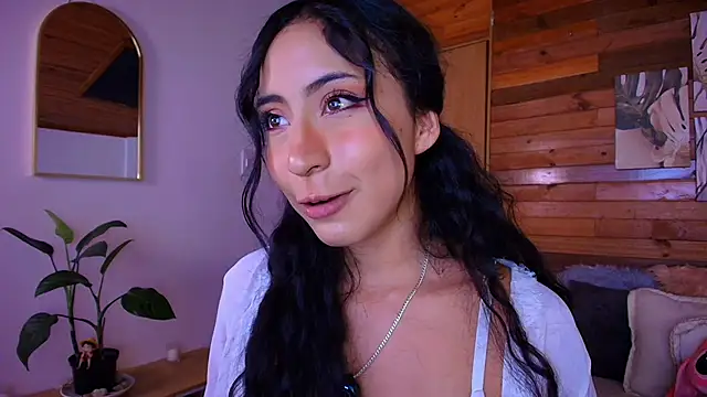 Snapshot of amber_curly chatting on 06-17-26, 08:52 amber curly online show from 06-17-26, 08:52