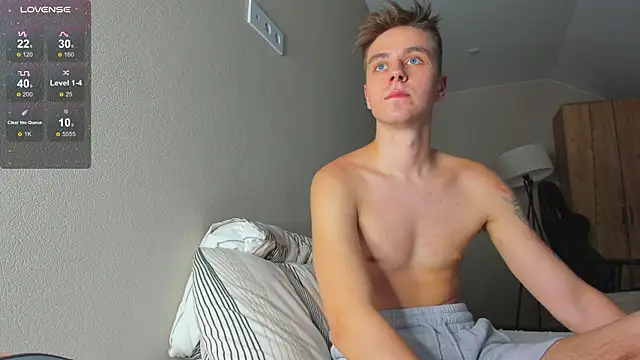 TaisonBrownX online show from 02-15-25, 06:44