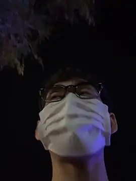 Snapshot of MinhTuanLive chatting on 02-22-26, 01:13 MinhTuanLive online show from 02-22-26, 01:13