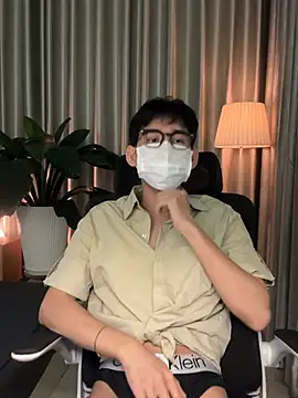 Snapshot of MinhTuanLive chatting on 02-08-26, 06:44 MinhTuanLive online show from 02-08-26, 06:44