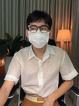 Snapshot of MinhTuanLive chatting on 02-13-26, 06:13 MinhTuanLive online show from 02-13-26, 06:13