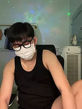 Snapshot of MinhTuanLive chatting on 03-16-25, 06:31 MinhTuanLive online show from 03-16-25, 06:31