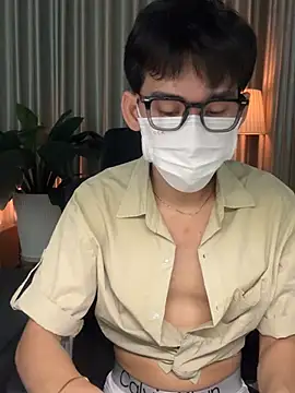 Snapshot of MinhTuanLive chatting on 02-14-26, 06:24 MinhTuanLive online show from 02-14-26, 06:24