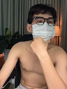 Snapshot of MinhTuanLive chatting on 02-20-26, 08:05 MinhTuanLive online show from 02-20-26, 08:05