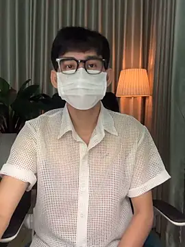 Snapshot of MinhTuanLive chatting on 02-12-26, 01:55 MinhTuanLive online show from 02-12-26, 01:55