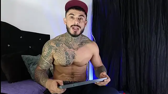 john cartter1 online show from 09-28-25, 11:06